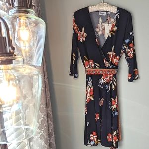 Leota Dress size Large in Navy